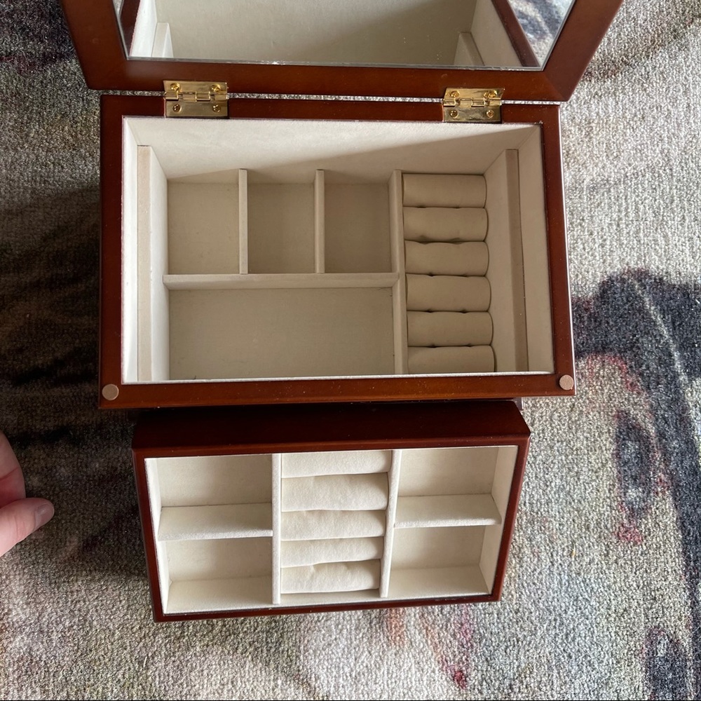 Jewelry Box - Picture 3 of 10